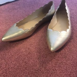 Crown and ivy pointed toe flats.